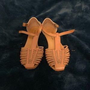 cover toe sandals